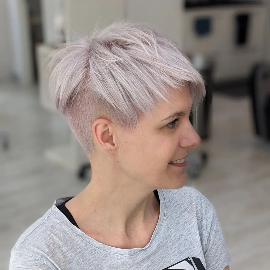 Short Gray Sliced Pixie with Undercut