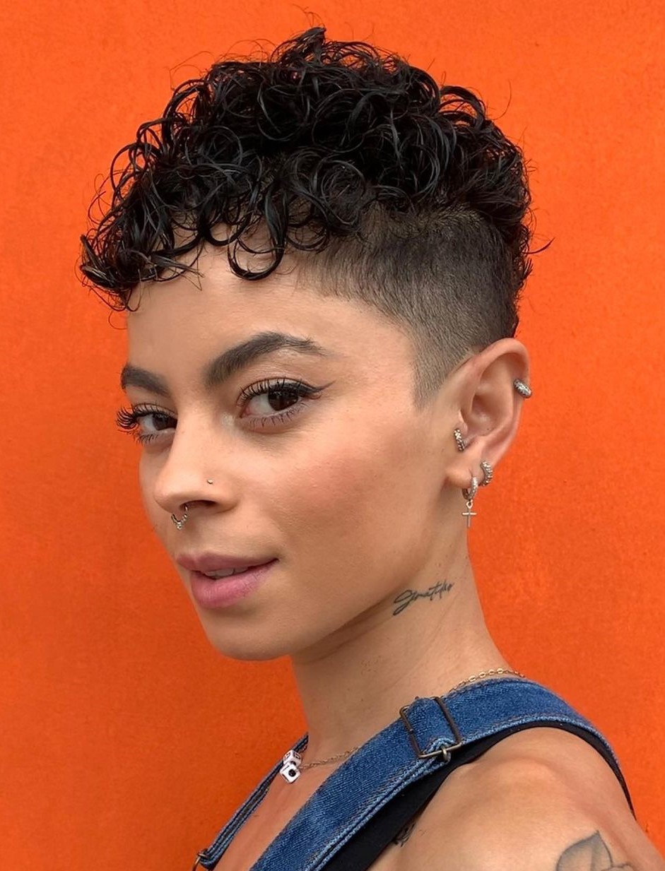 Short Curly Undercut Hairstyle for Women