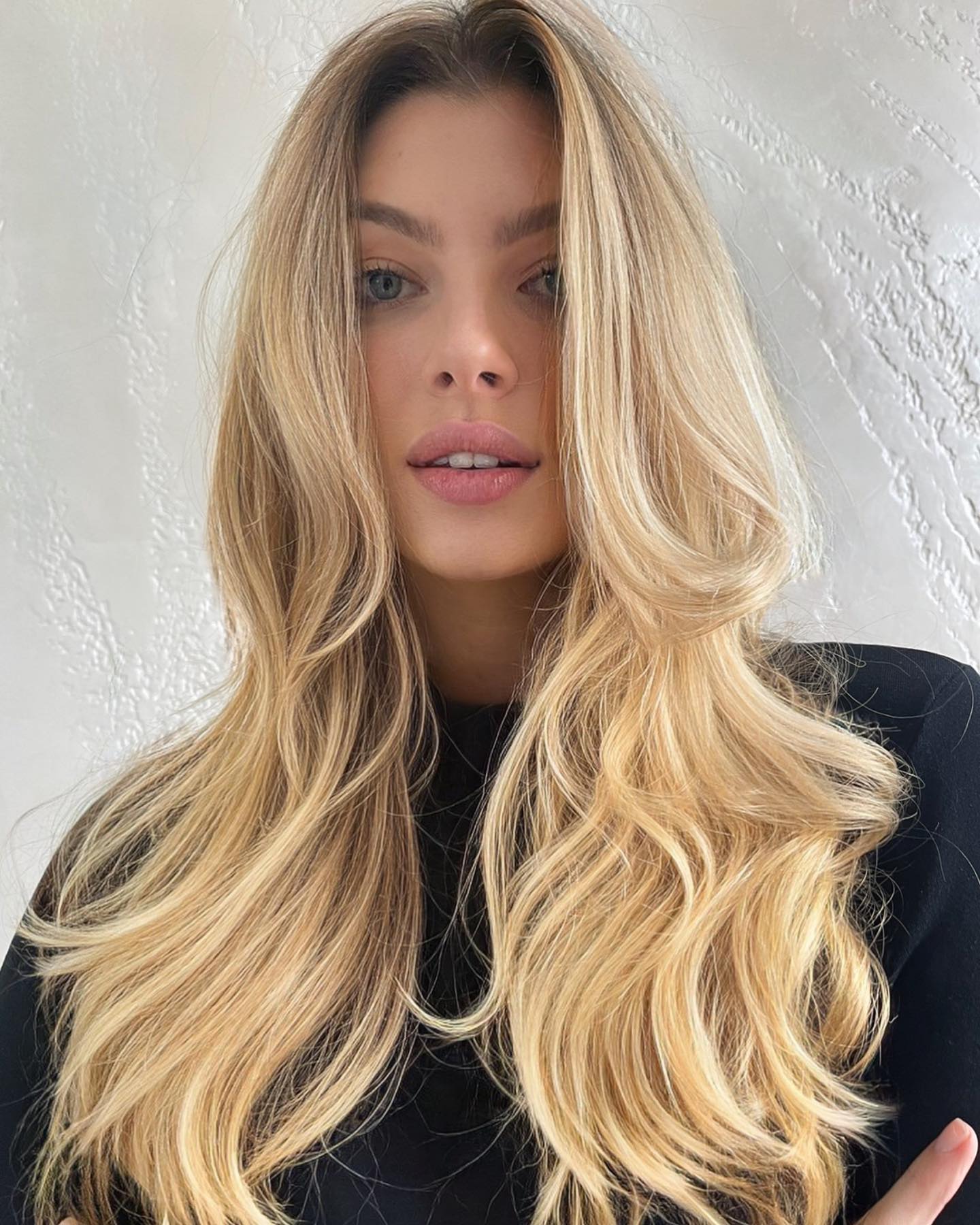 Long Flowy Layered Blonde Hairstyle